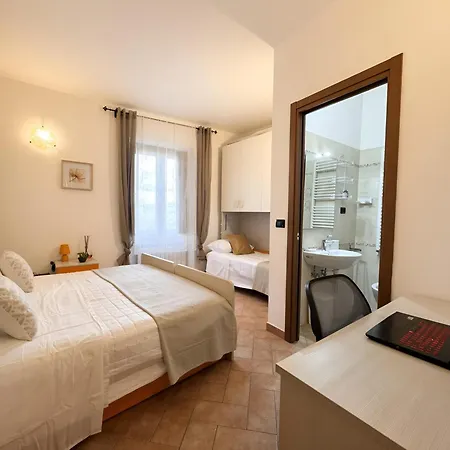 Casa Di Holly - Historic Charm - Italywego *